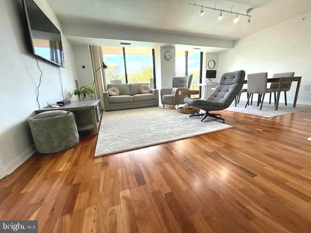 2230 George C Marshall Dr # 712 photo 8