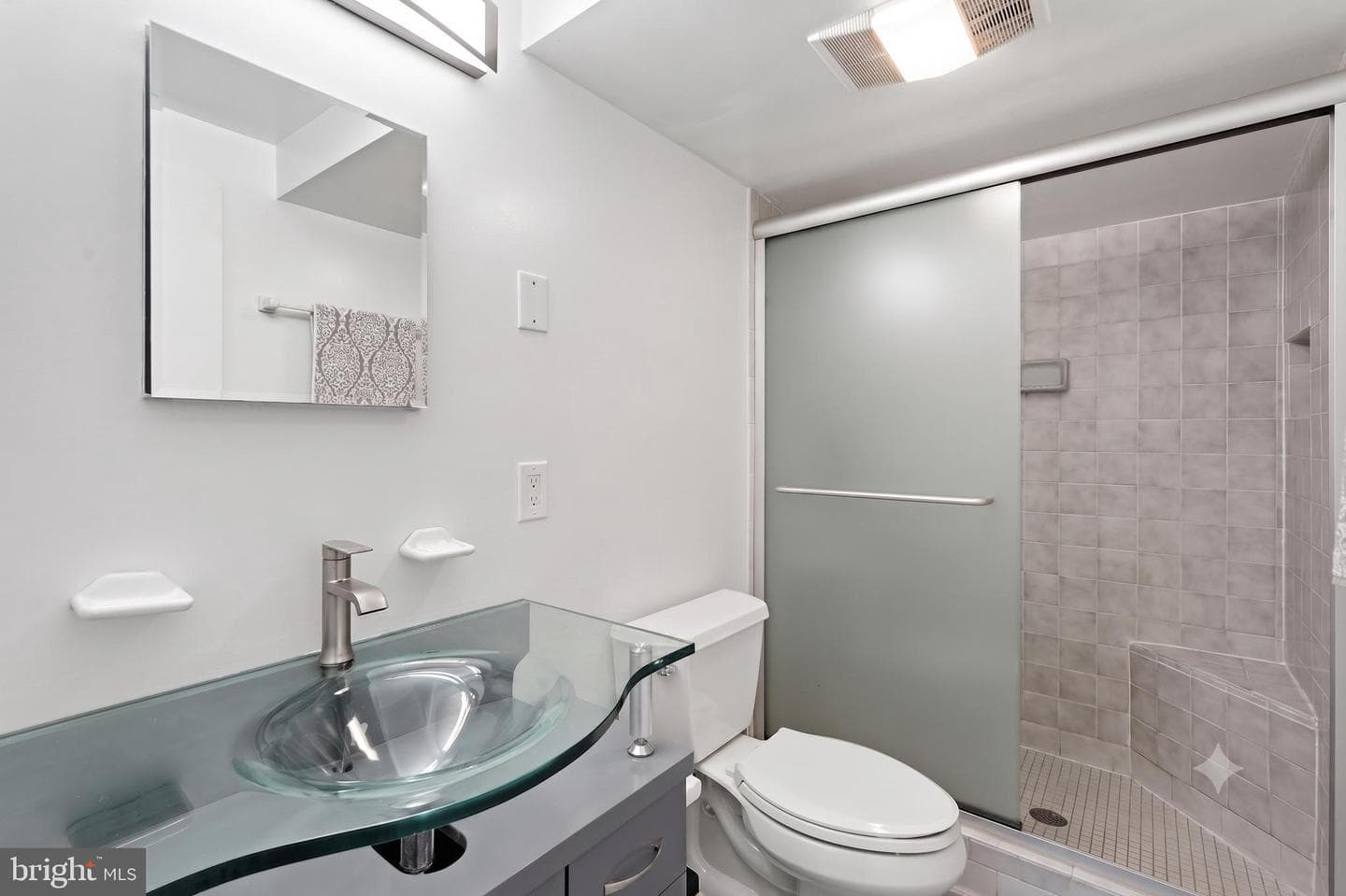 6817 Valley Brook Drive photo 12