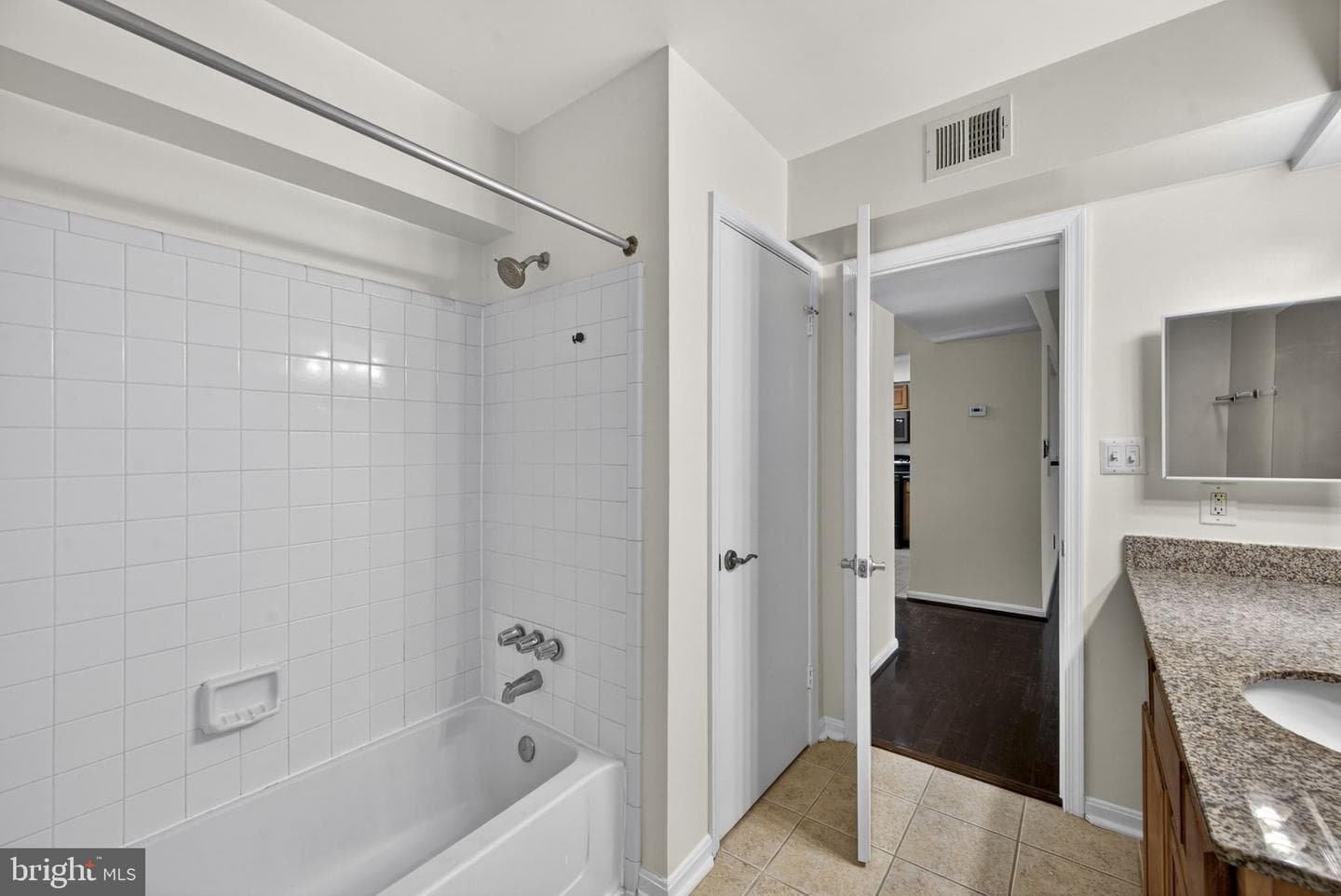 3179 Summit Square Drive #2-E1 photo 31