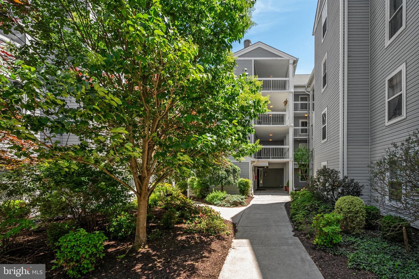 3179 Summit Square Drive #2-E1 photo 5