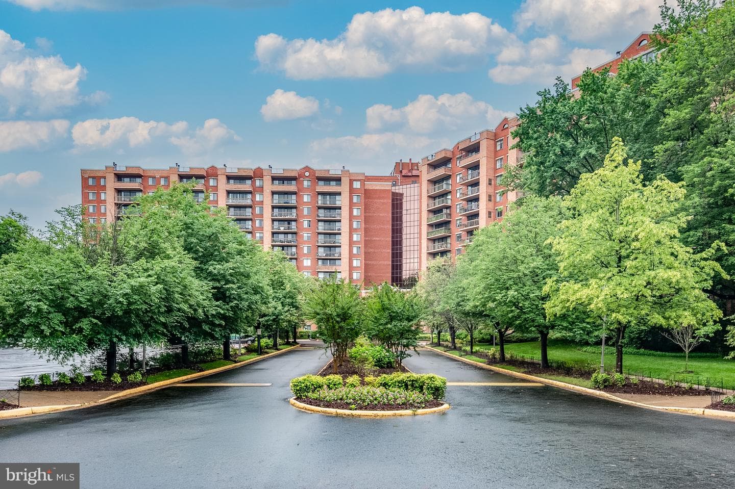2230 George C Marshall Drive #517, Falls Church