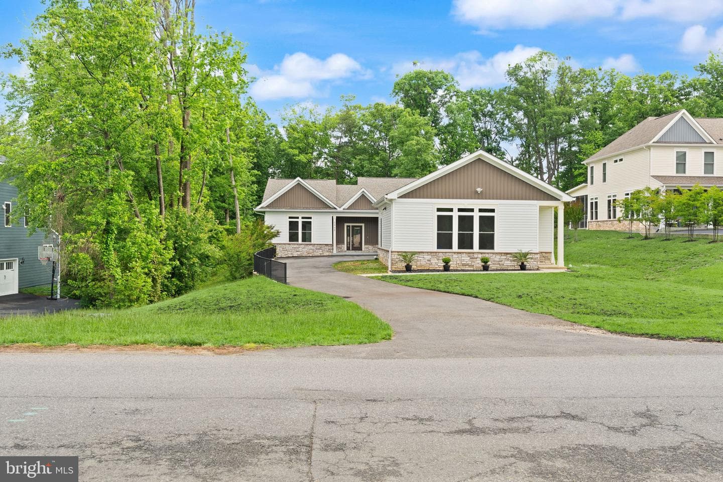 6468 Windham Avenue, Alexandria