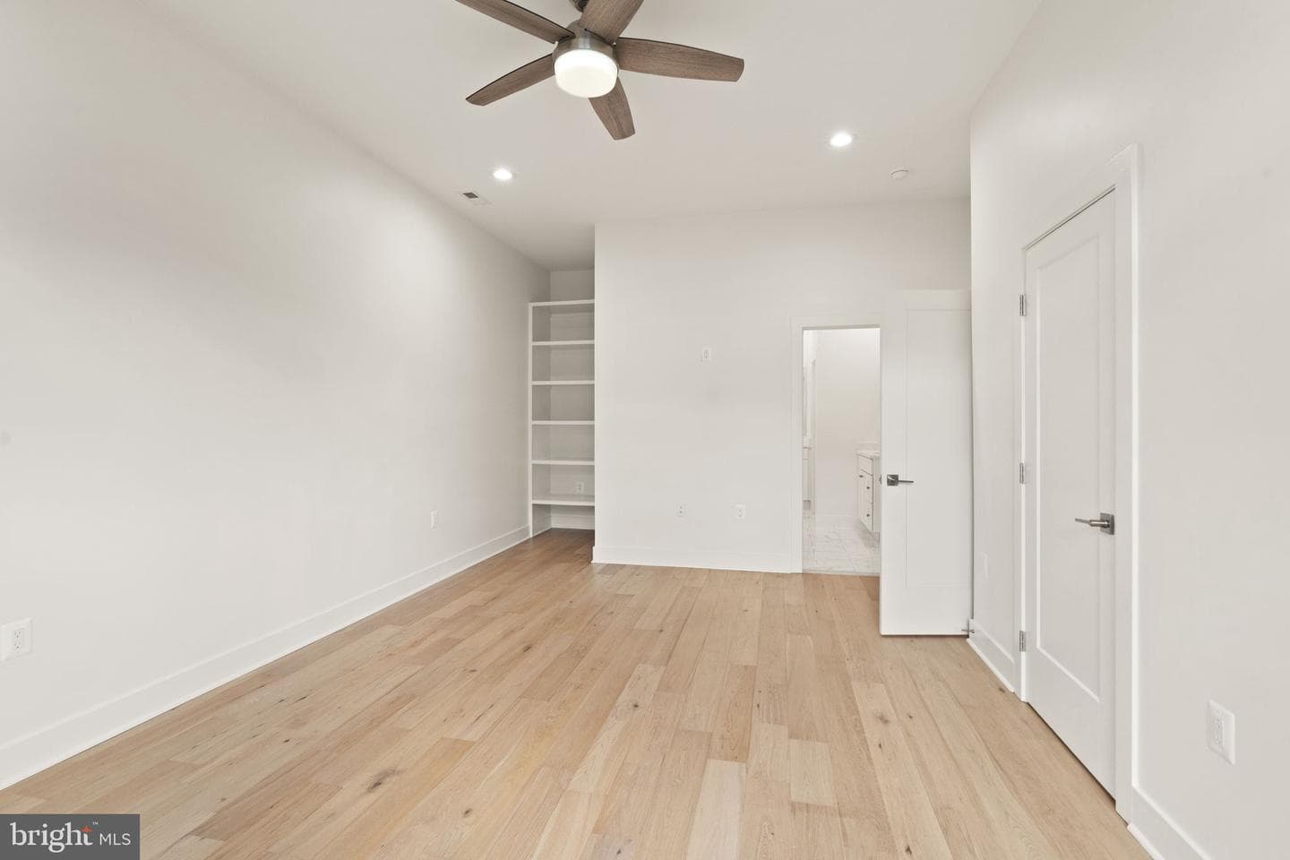 6468 Windham Avenue photo 44