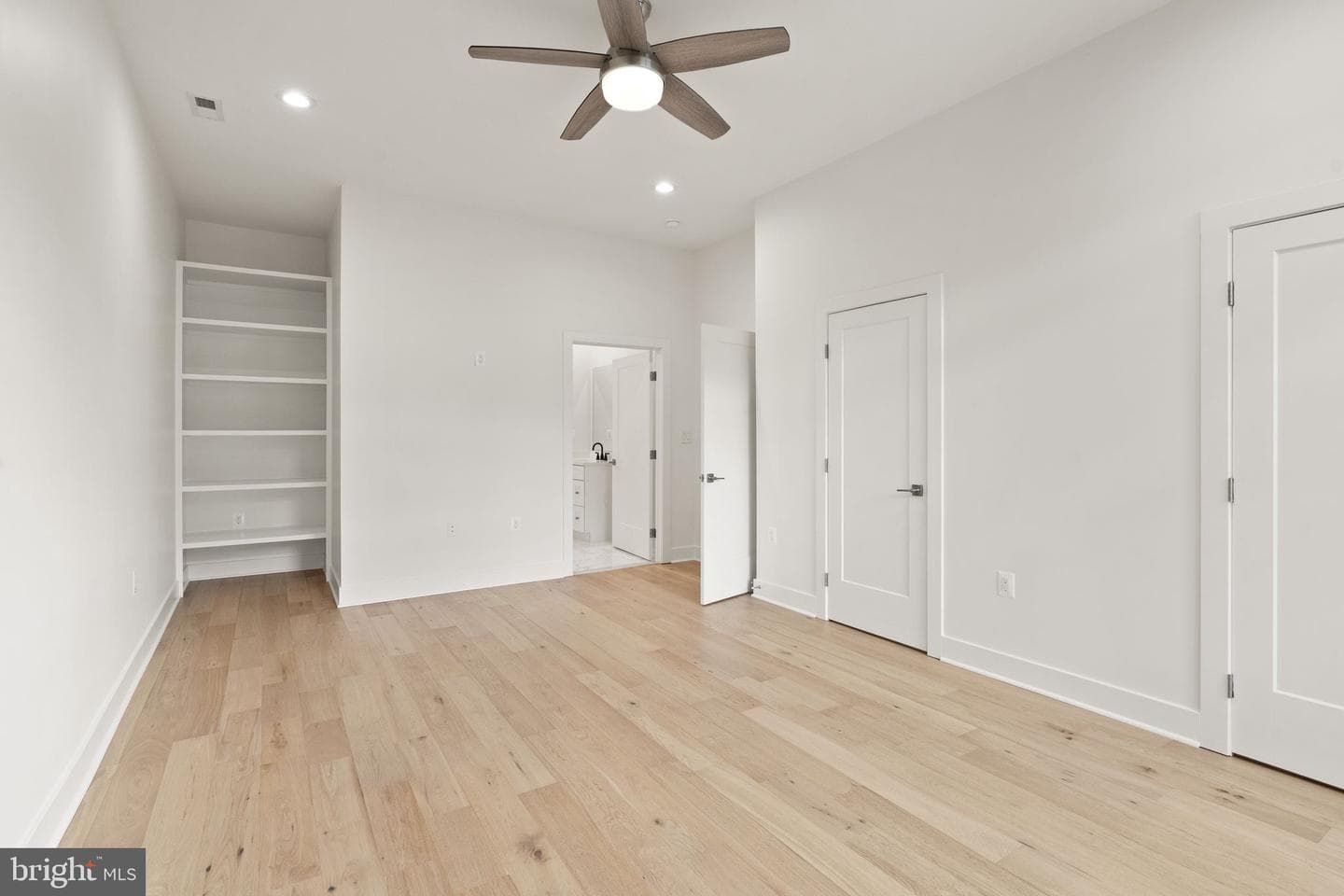 6468 Windham Avenue photo 45