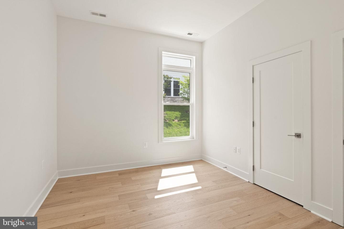 6468 Windham Avenue photo 61