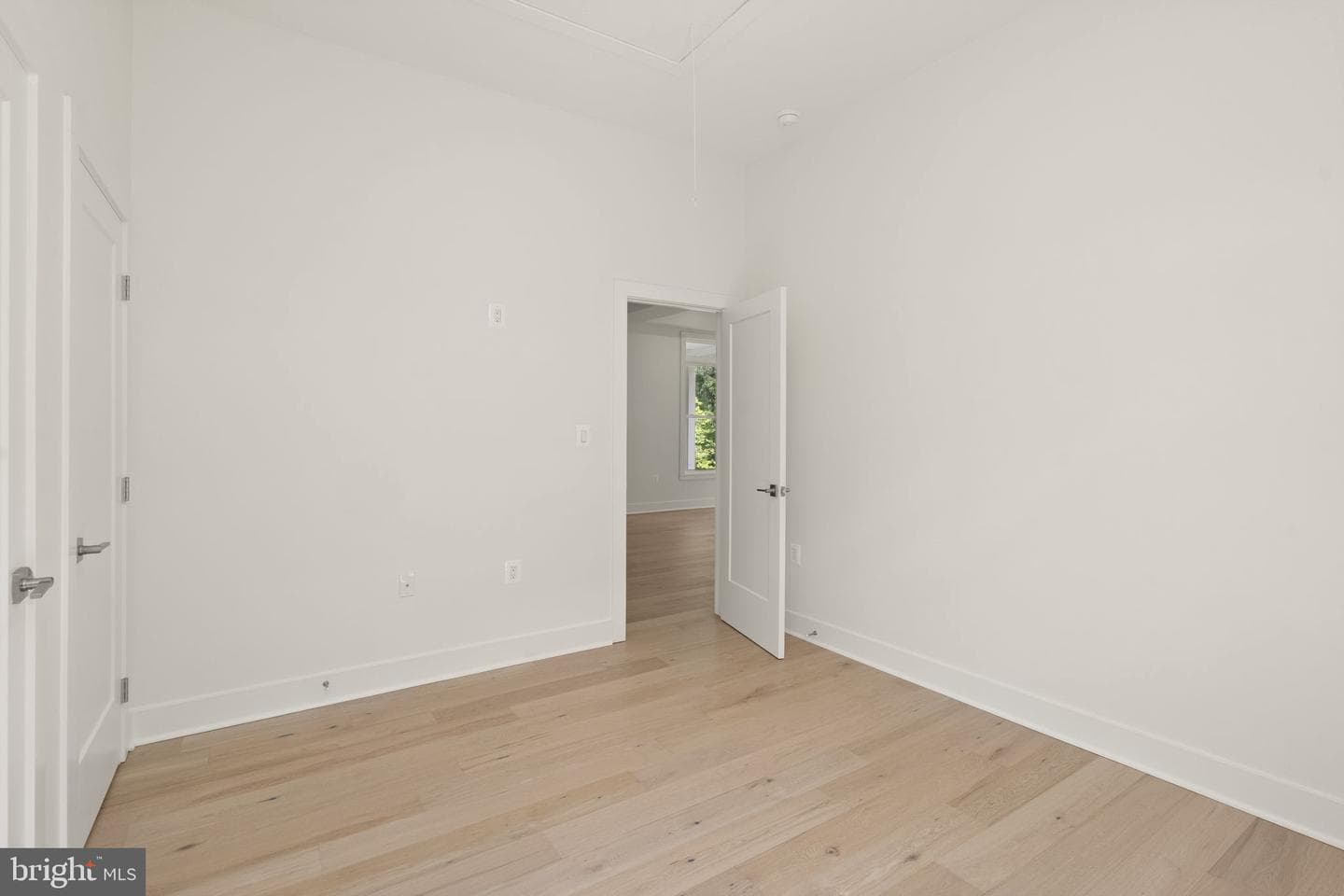6468 Windham Avenue photo 62