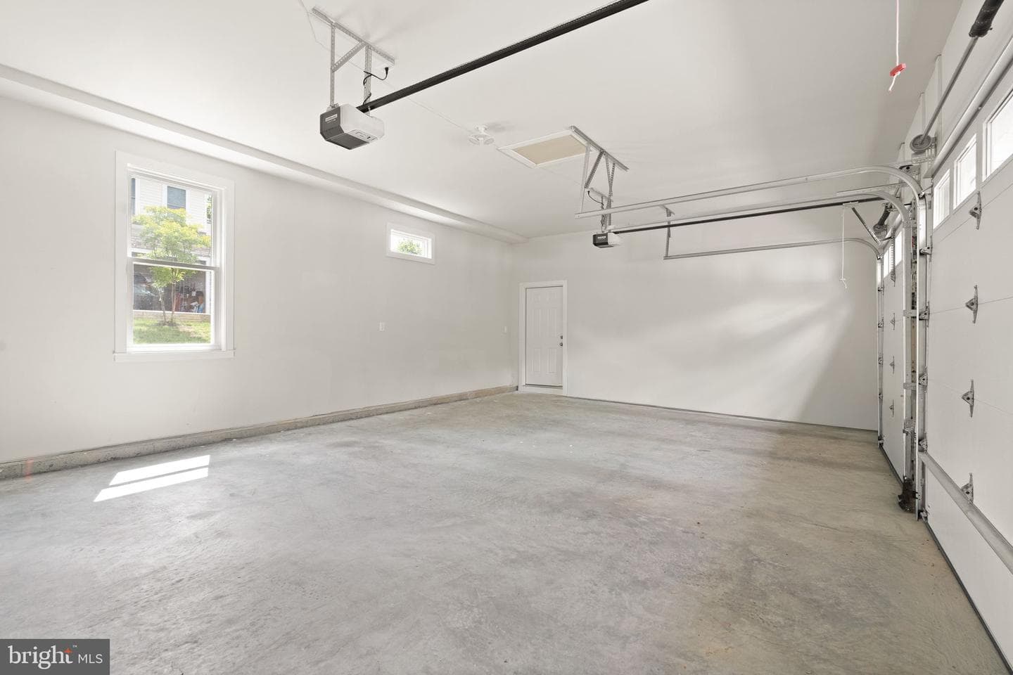 6468 Windham Avenue photo 79