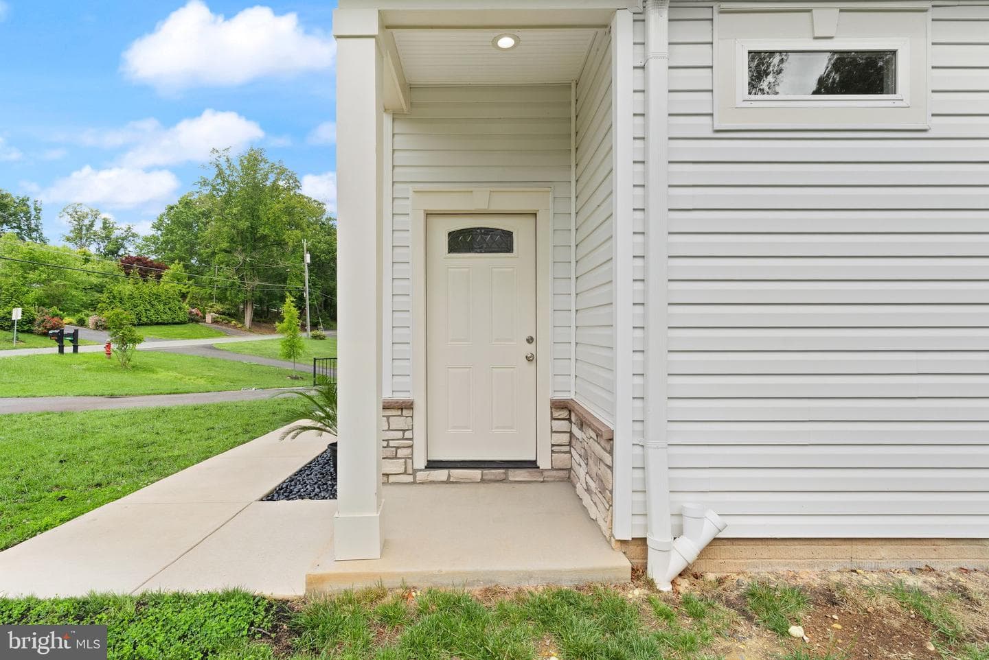 6468 Windham Avenue photo 81