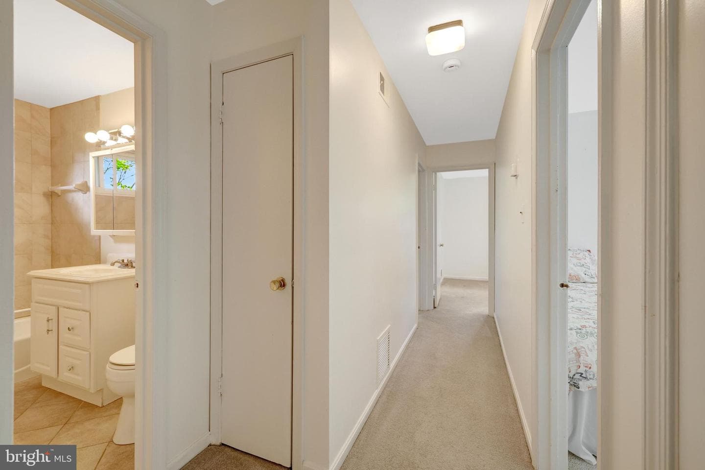 8803 Kenilworth Drive photo 14
