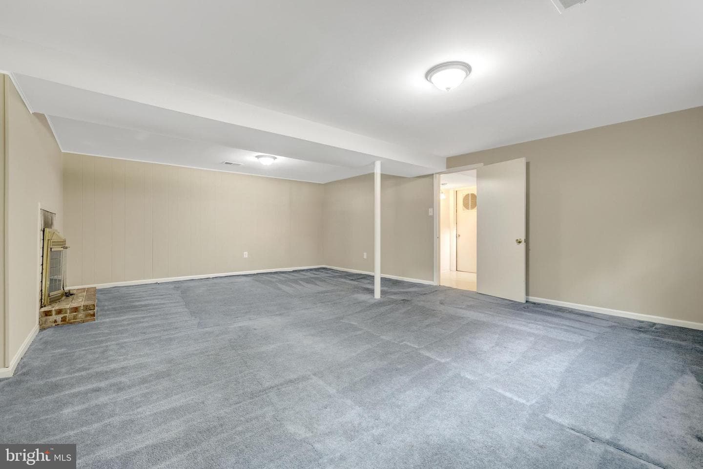 8803 Kenilworth Drive photo 29