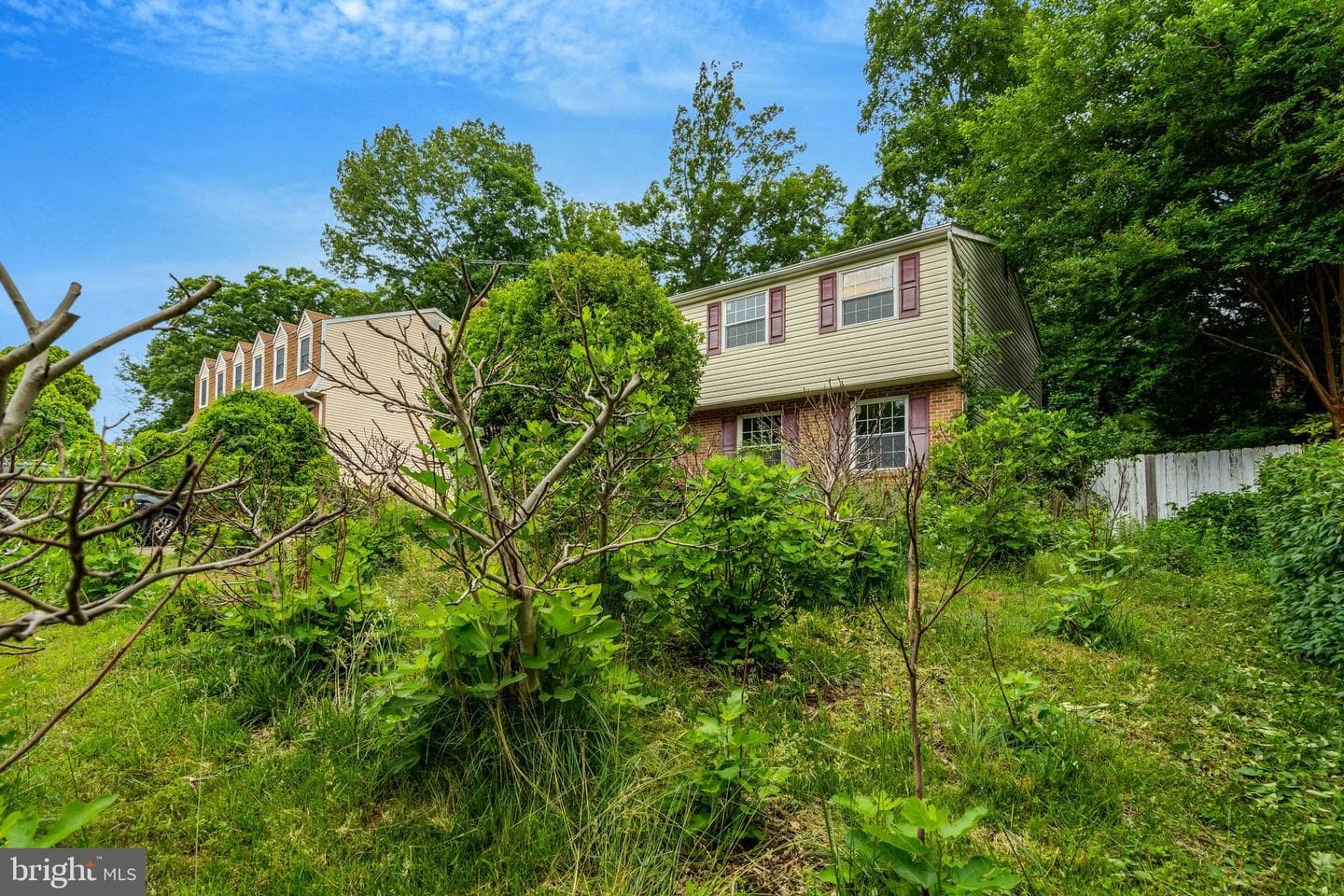 5759 Heming Avenue photo 3