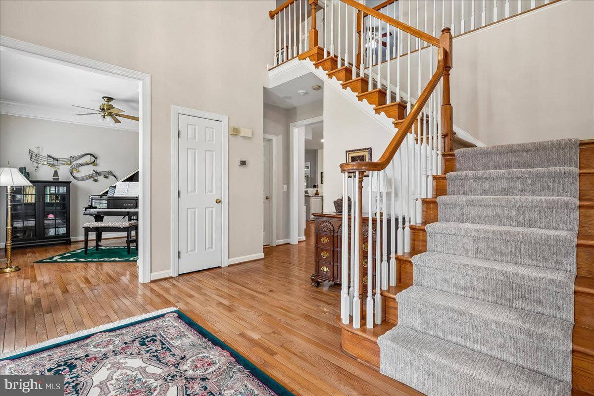 7826 Preakness Lane photo 2