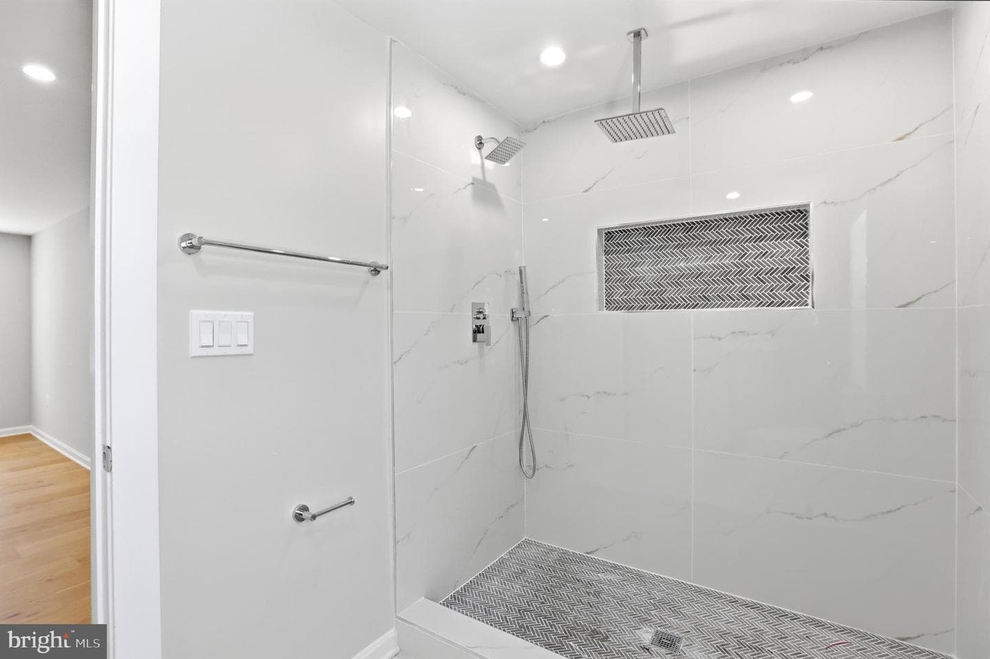 6420 Spring Terrace photo 29