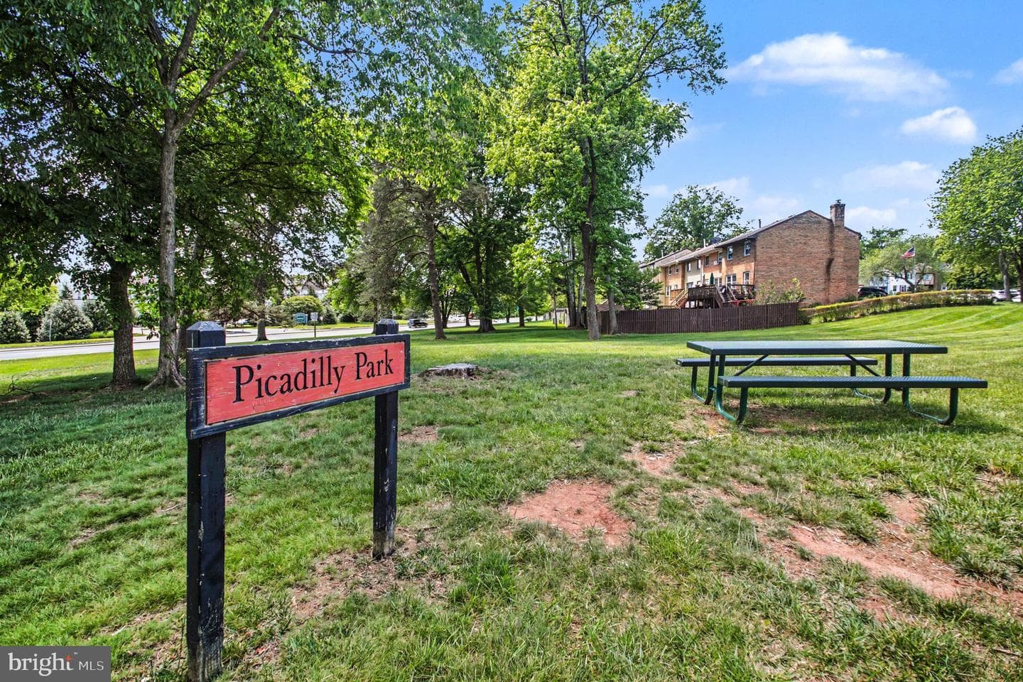 14806 Palmerston Square photo 15