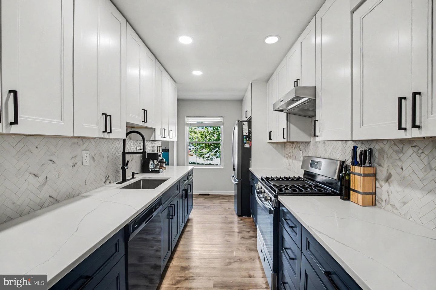 14806 Palmerston Square photo 3