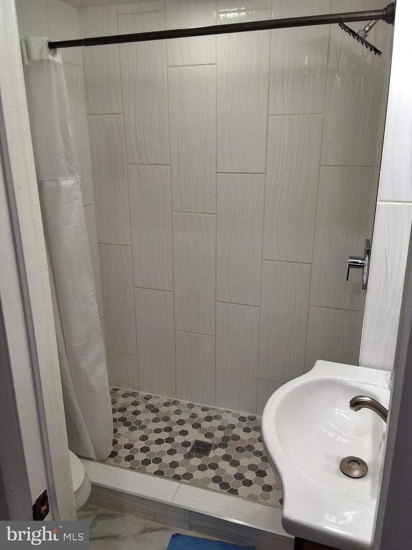 4406 Forest Glen Court photo 13