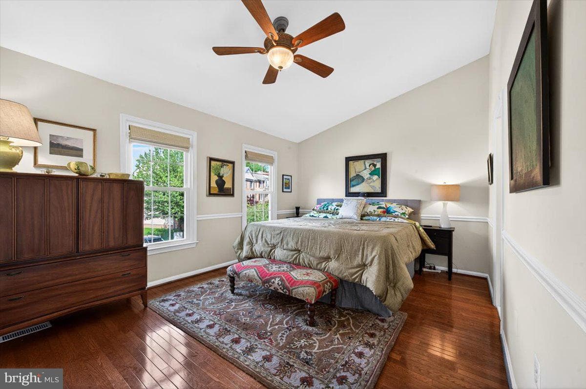 4239 Sleepy Lake Drive photo 15