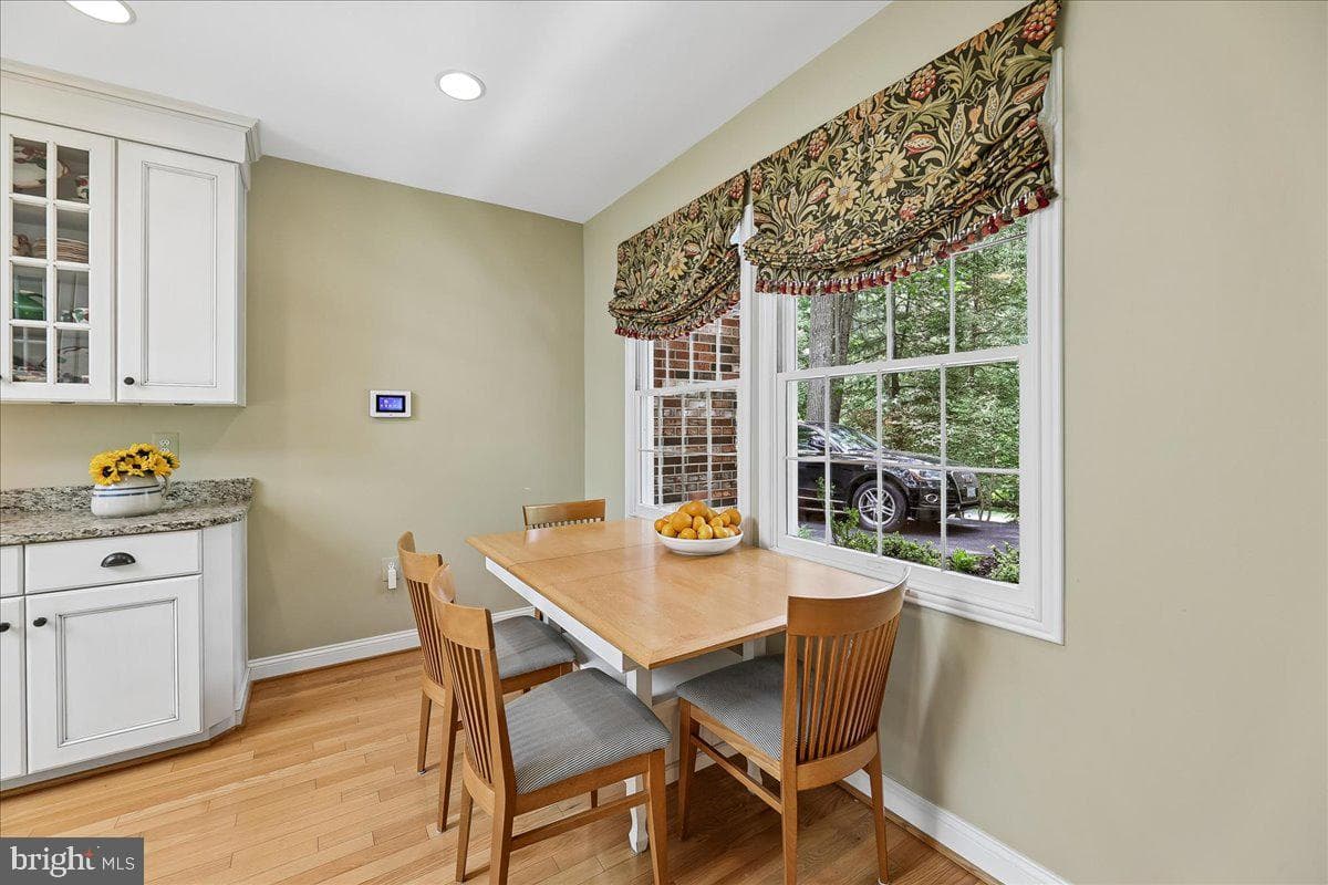 2520 Penny Royal Lane photo 6