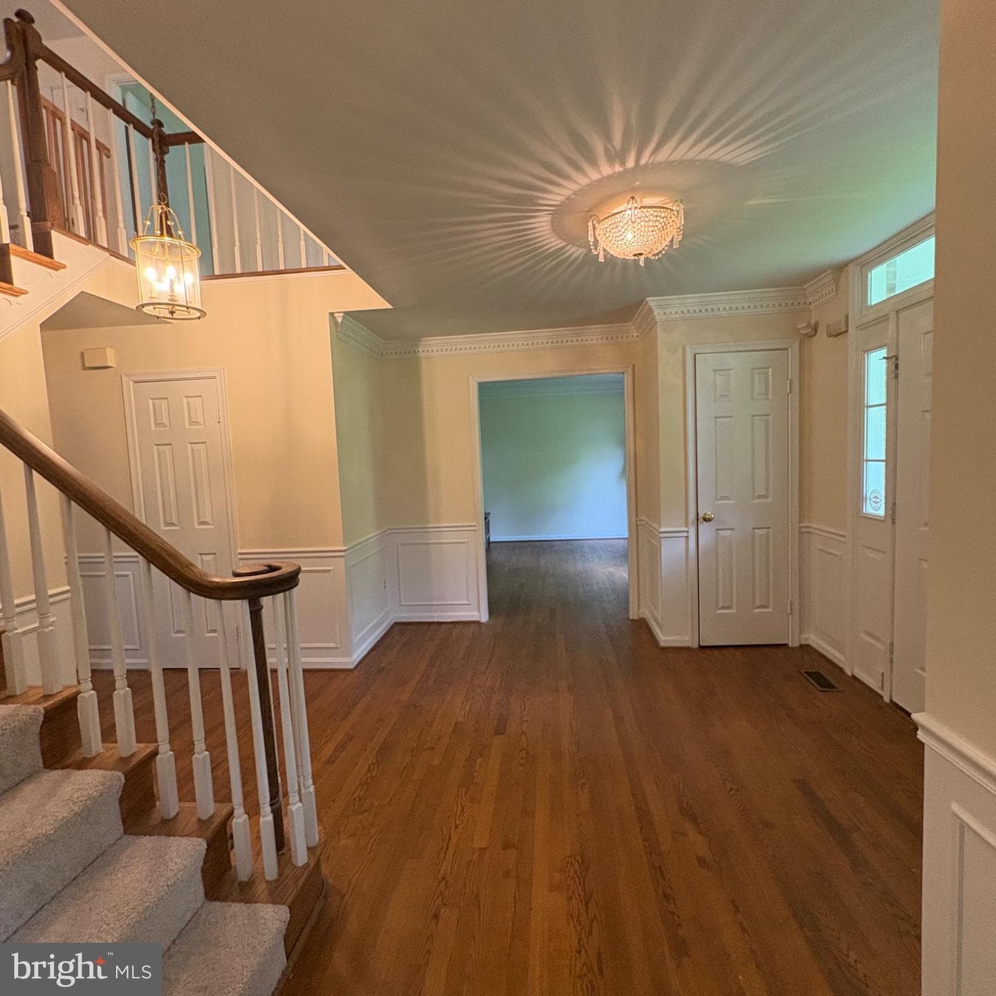 3502 Holly Road photo 8