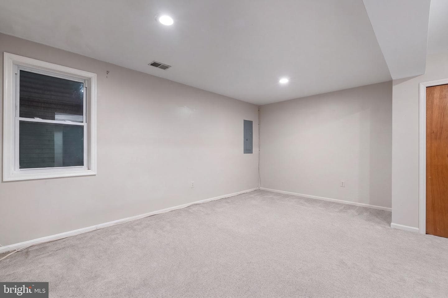 7932 Pebble Brook Ct photo 23