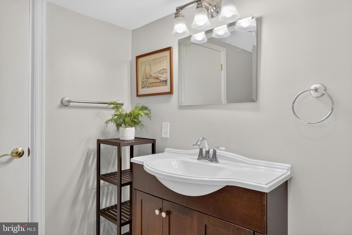 6727 Newington Road photo 37