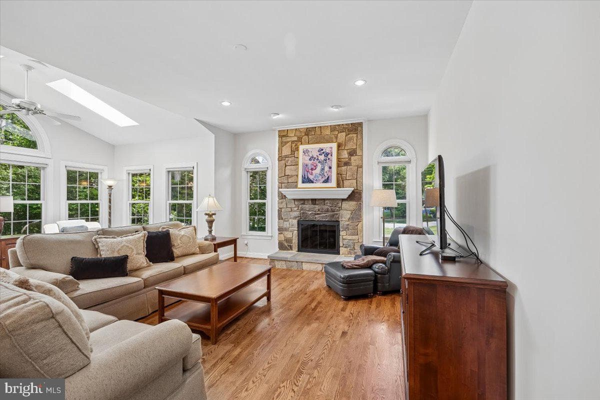 12302 Upper Wynnewood photo 13