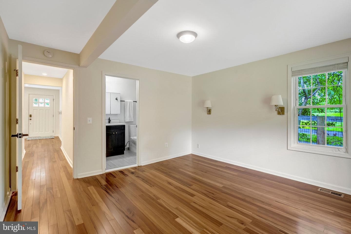11520 Popes Head Road photo 18