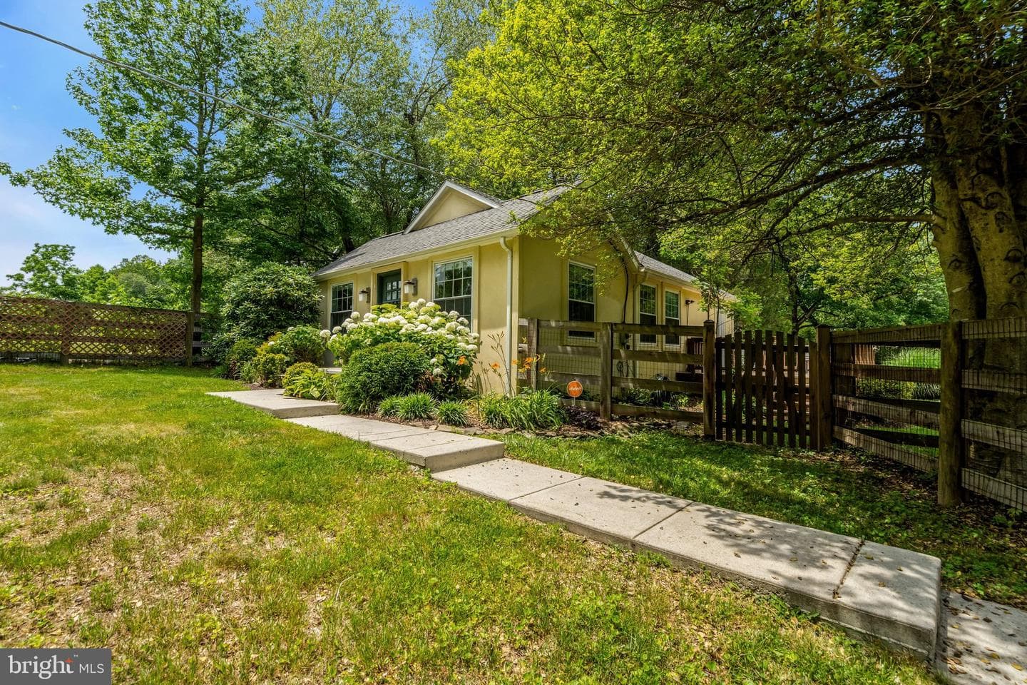 11520 Popes Head Road, Fairfax