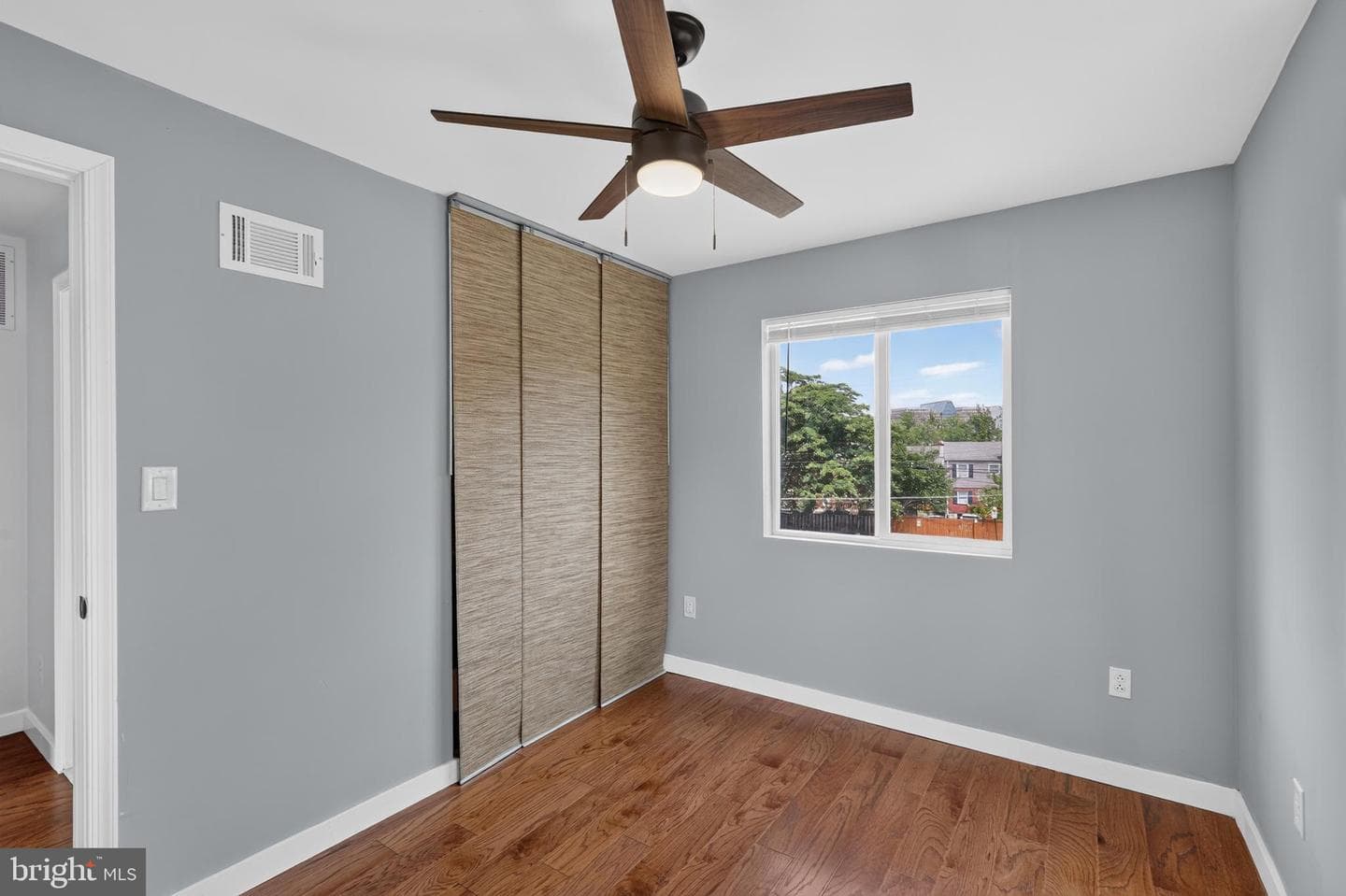 2218 Farrington Avenue photo 19