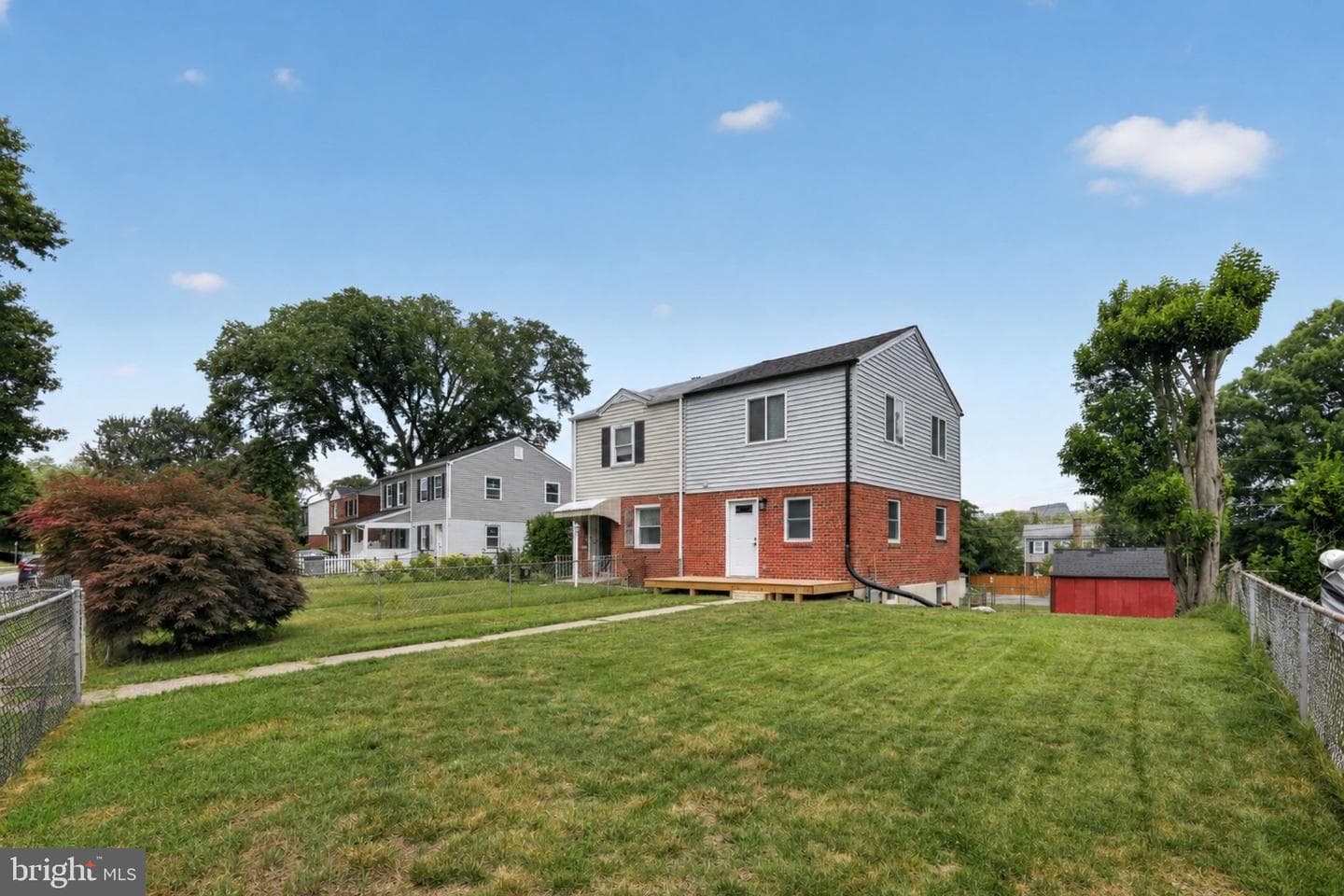 2218 Farrington Avenue, Alexandria