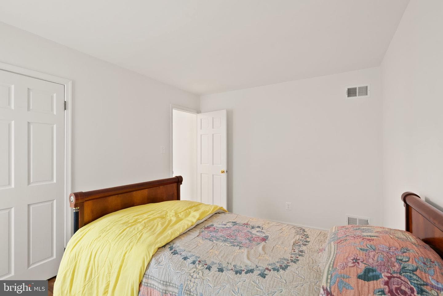 1902 Ancilla Court photo 23