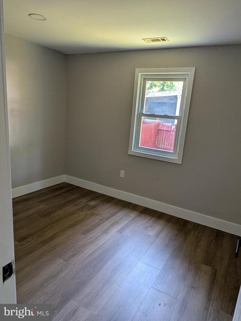 2913 Dunbar Street photo 4