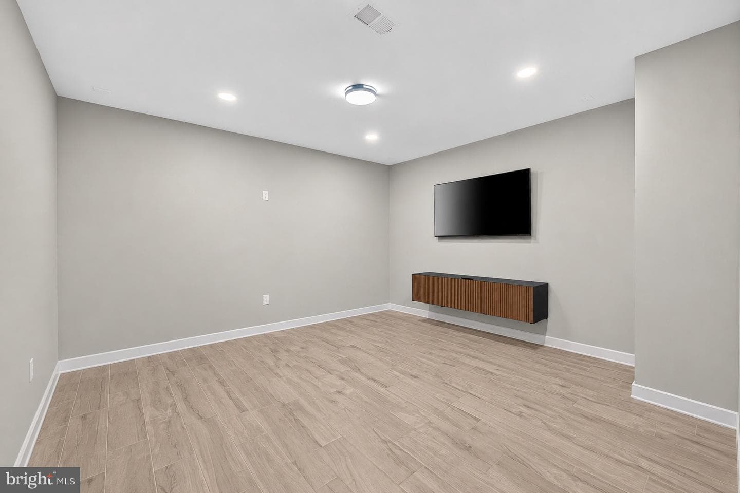 1114 Ware Street SW photo 83