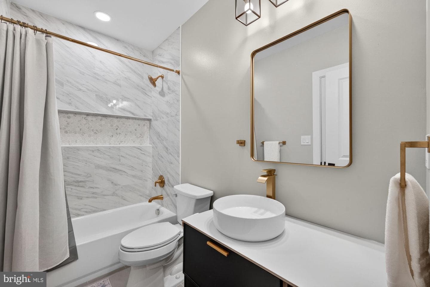 1114 Ware Street SW photo 88