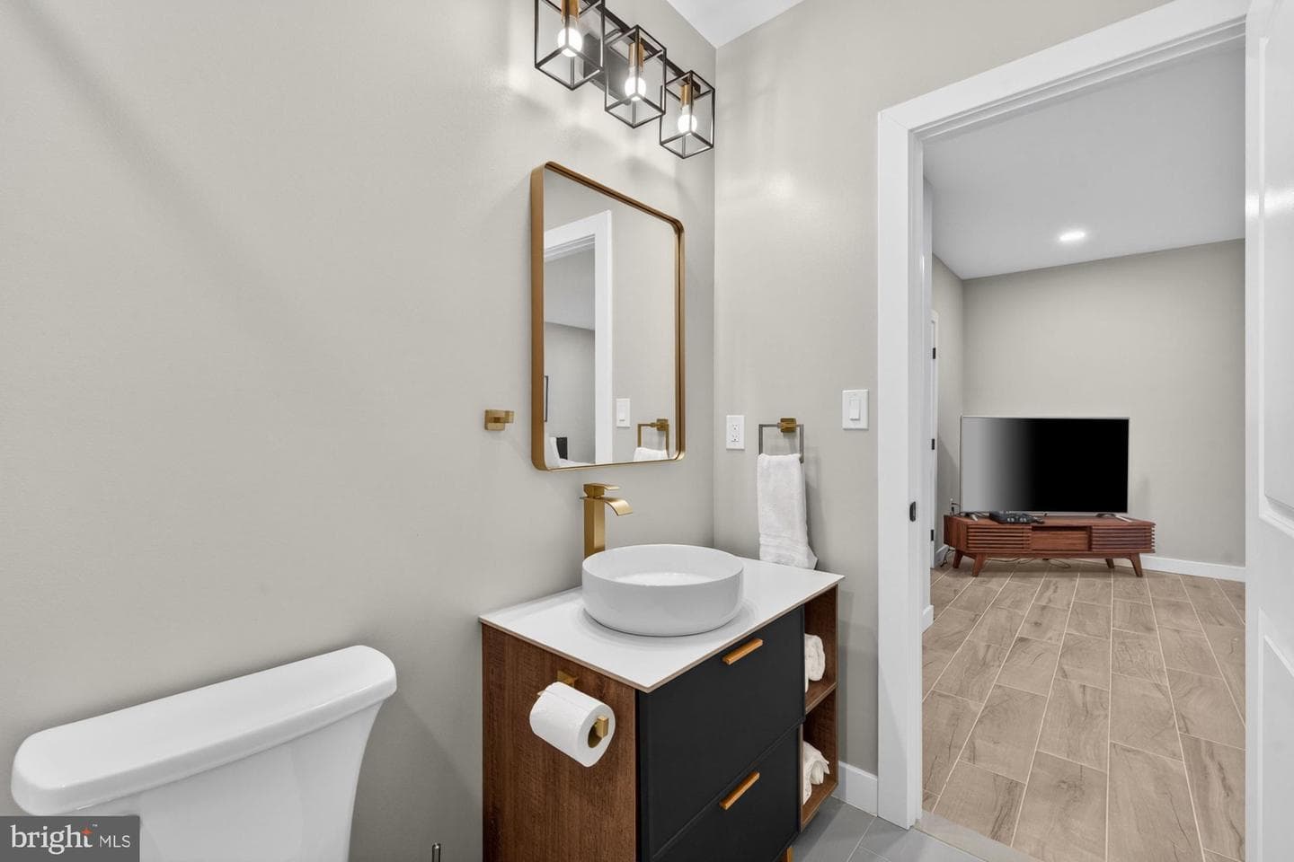 1114 Ware Street SW photo 89