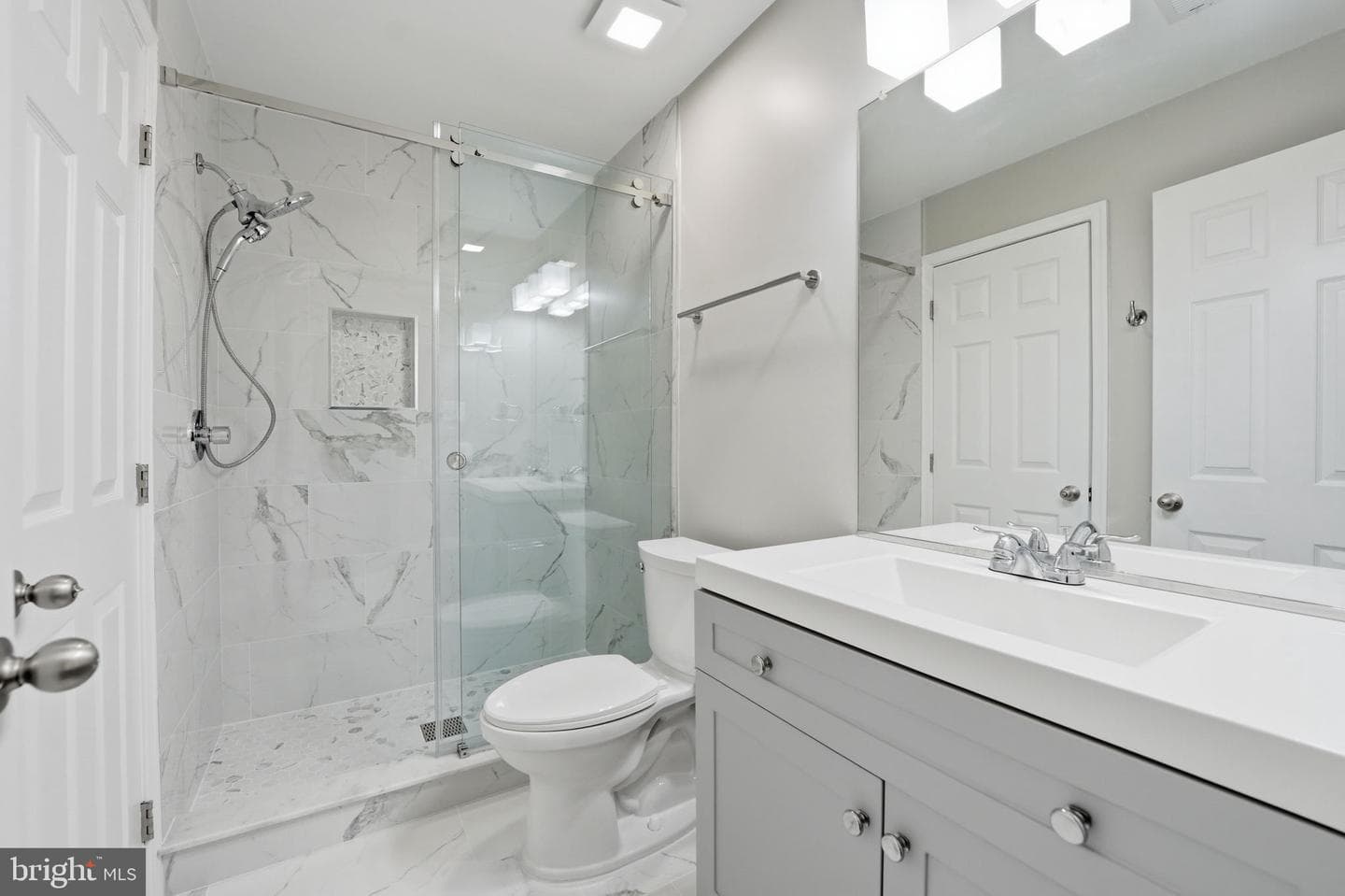 1405 Woodhurst Boulevard photo 51