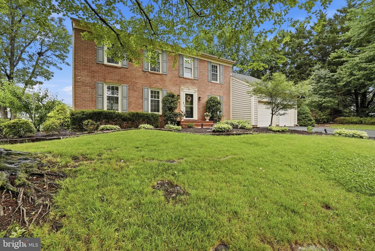 8900 Kenilworth Drive photo 3