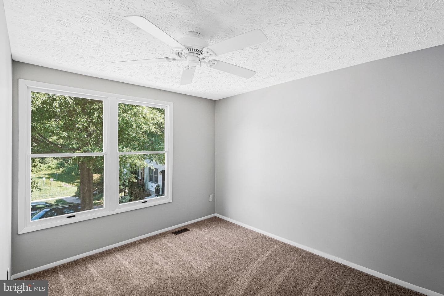 2038 Brooks Square Place photo 15