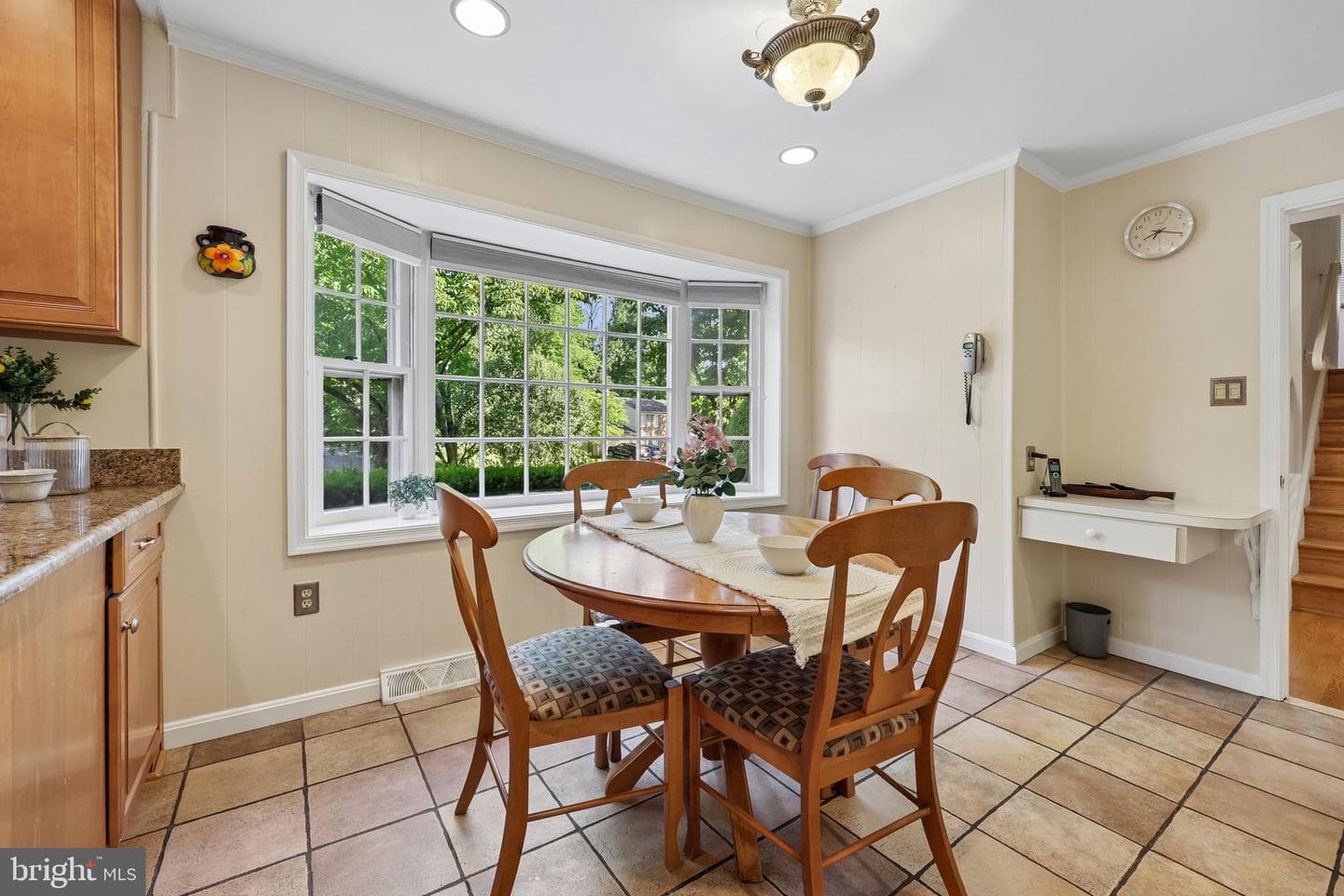 2205 Abbotsford photo 13
