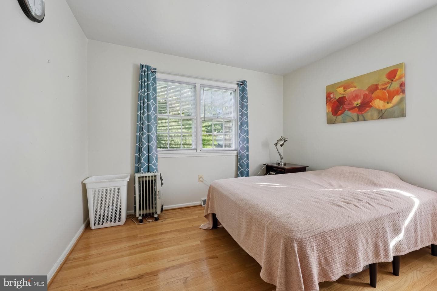 2205 Abbotsford photo 19