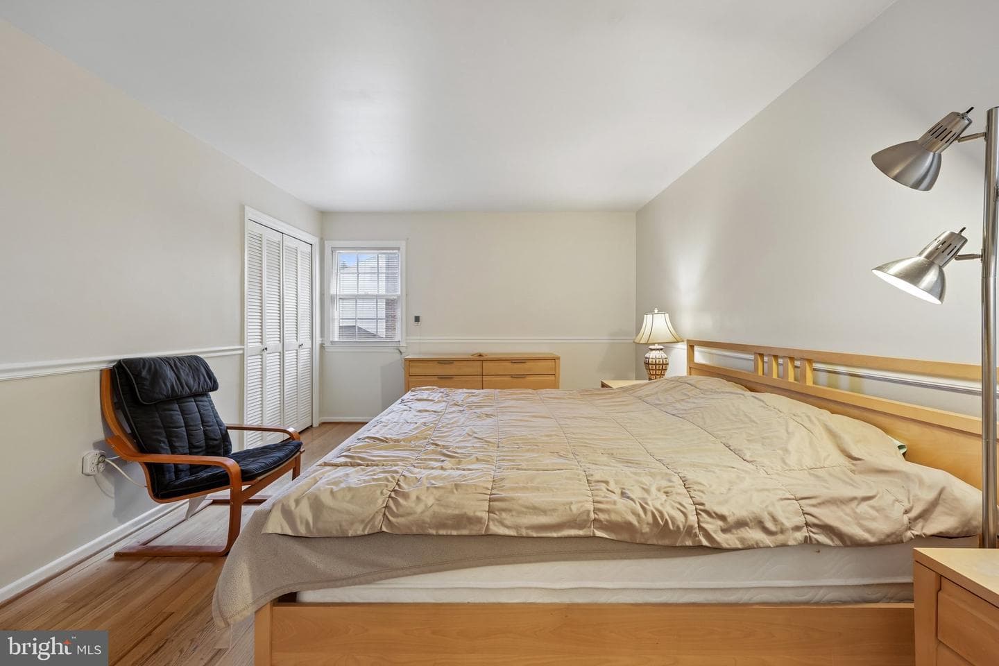 2205 Abbotsford photo 23