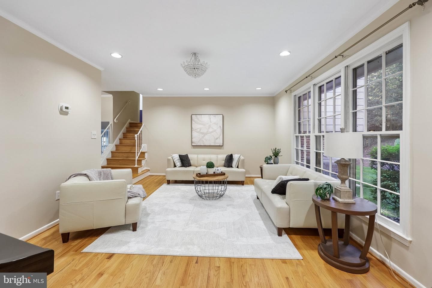 2205 Abbotsford photo 6