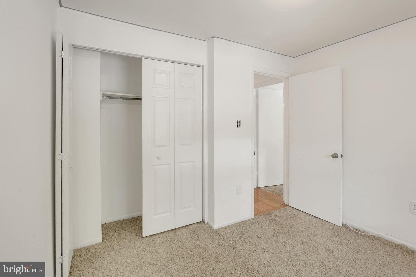 6060 Hollow Knoll Court photo 10