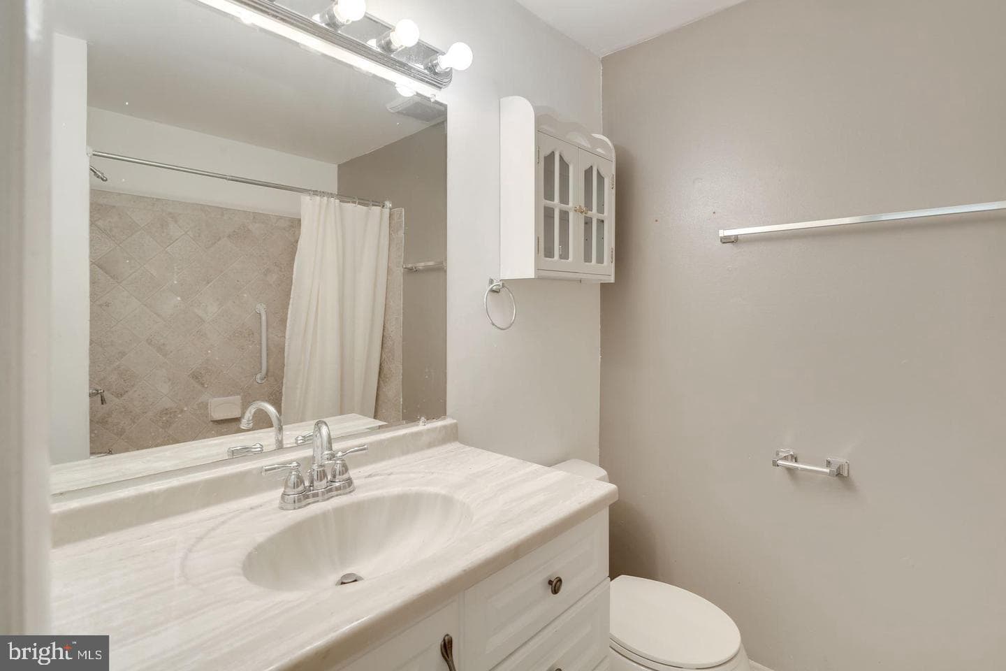 6060 Hollow Knoll Court photo 14