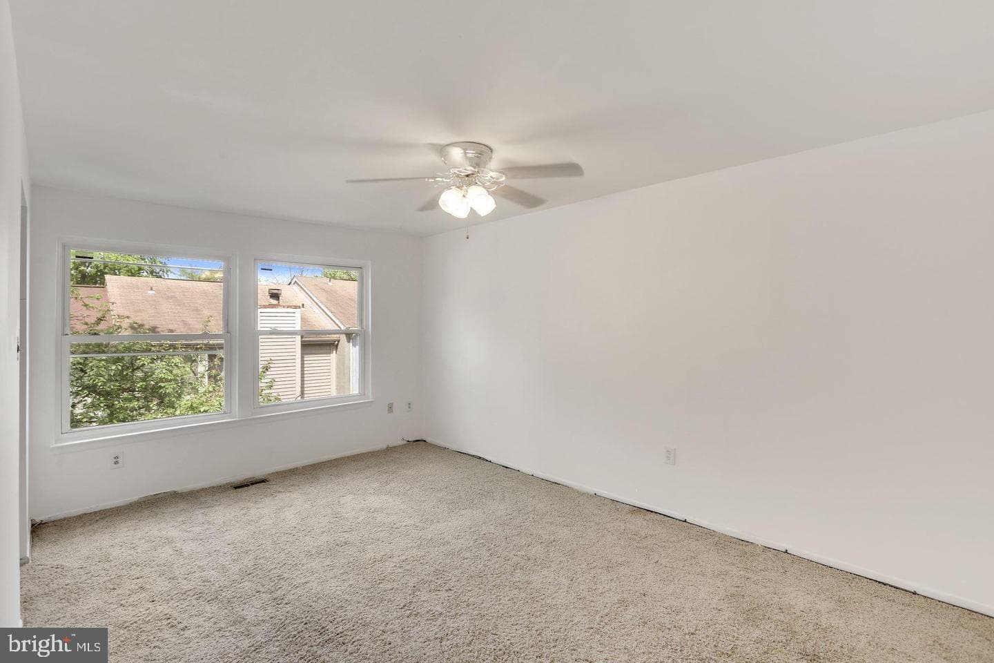 6060 Hollow Knoll Court photo 18