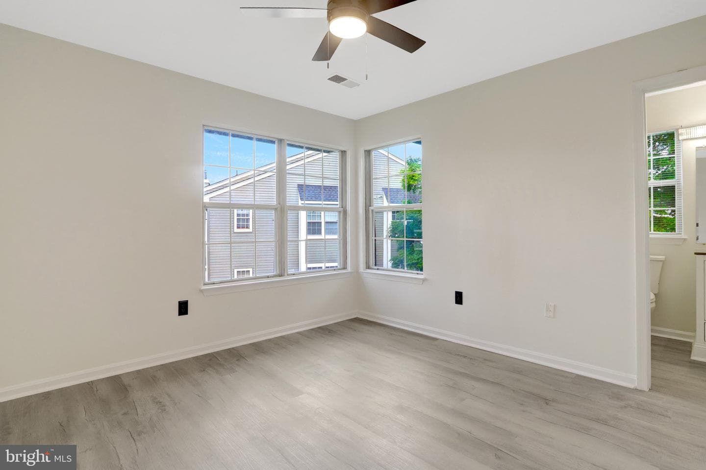 8627 Beekman Pl # 27C photo 10