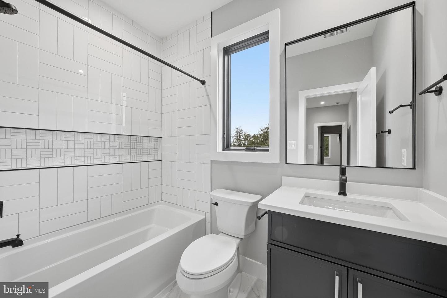 1806 Barbee Street photo 39