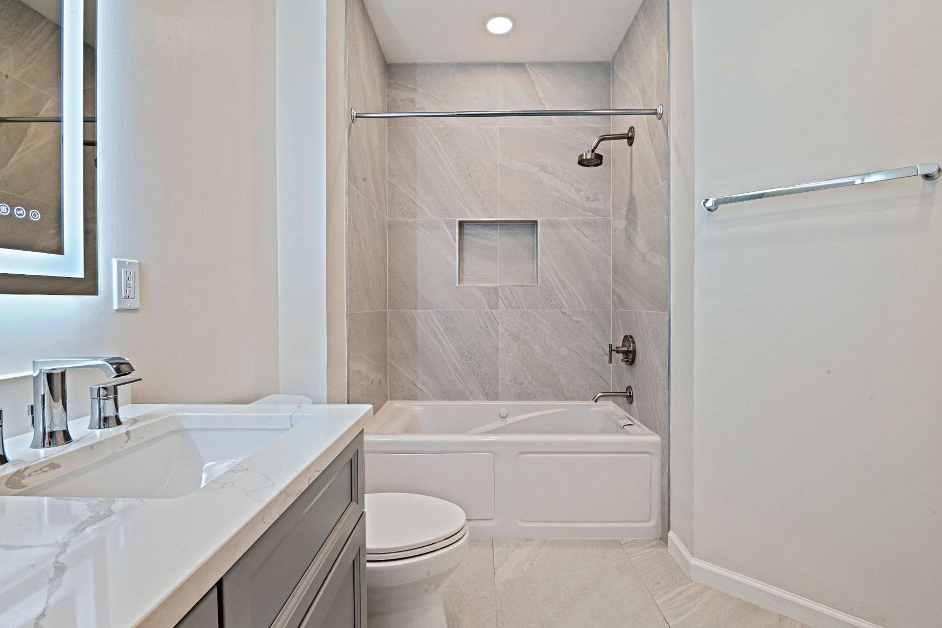 1519 N Point Drive #202 photo 37