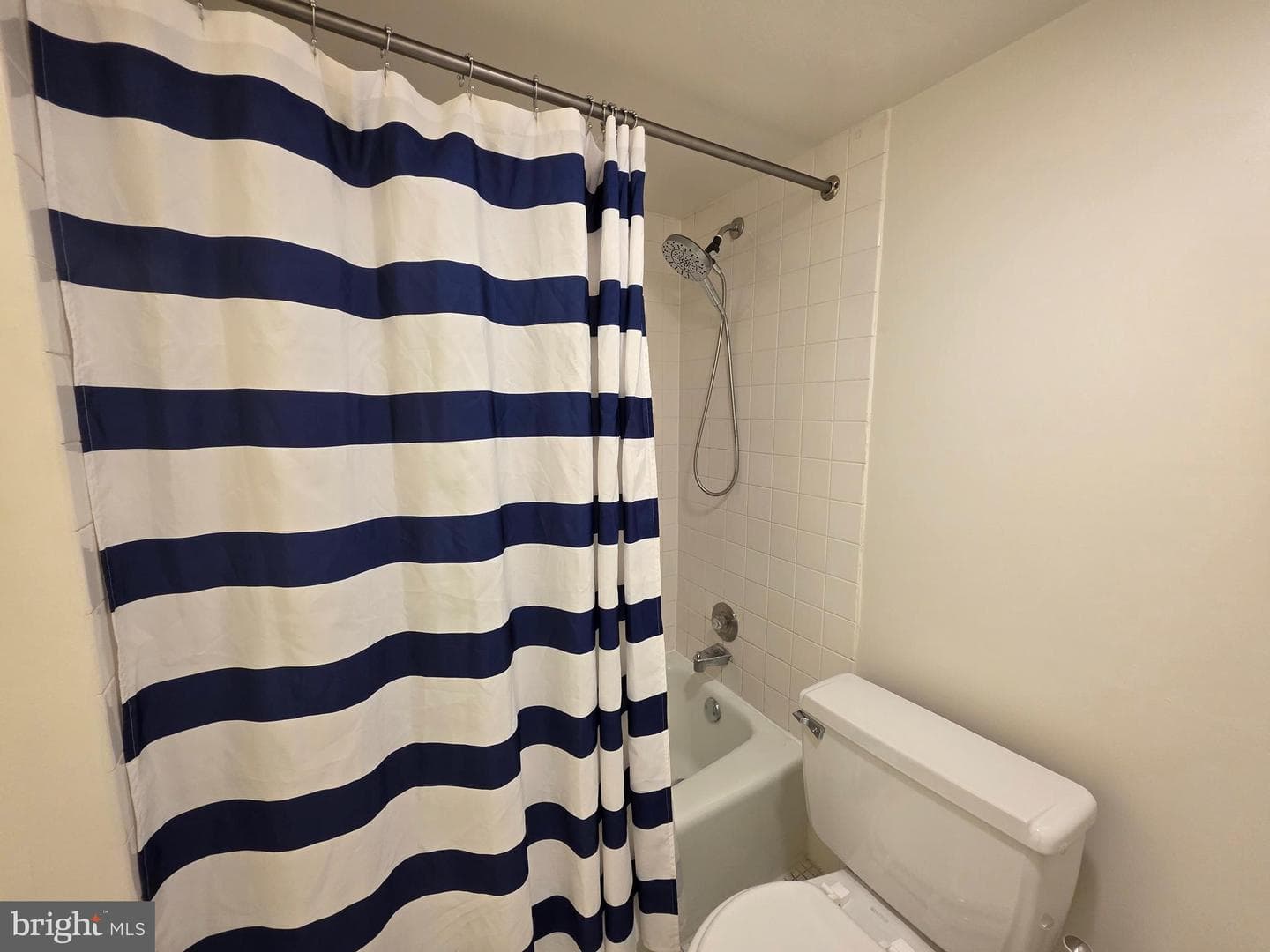 2059 Huntington Ave # 1100 photo 12
