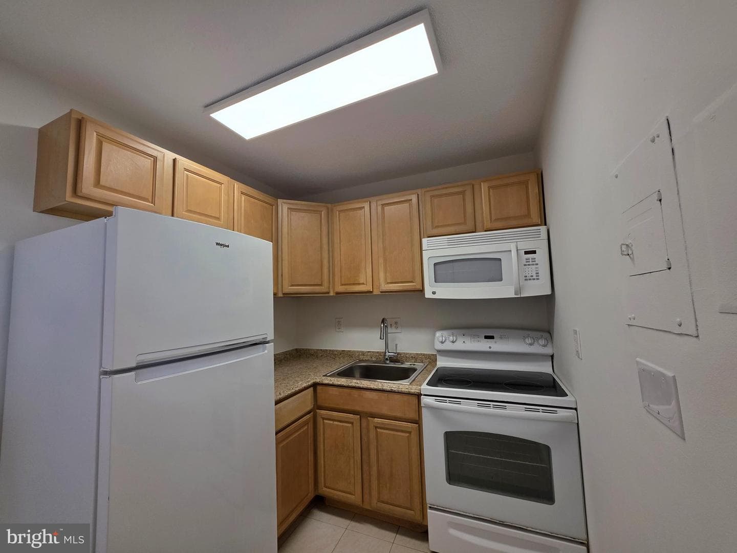 2059 Huntington Ave # 1100 photo 18